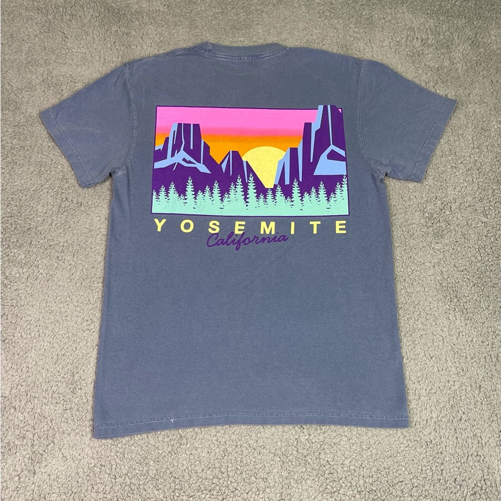 Graphic‎ tee - Picture 4 of 4